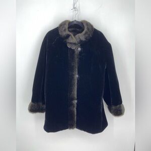 Elegant Vintage Black Faux Fur Women's Coat